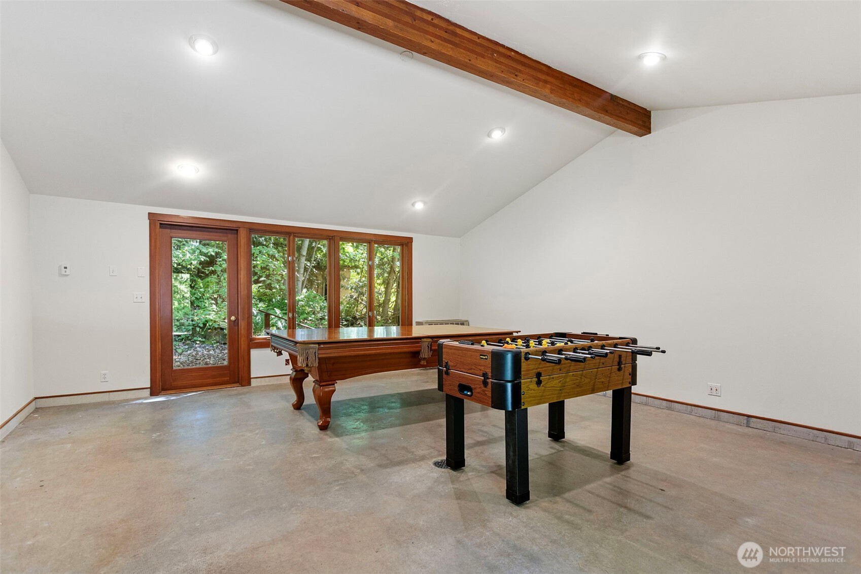 19611 Northeast Redmond Road Redmond, WA 98053 - Photo 20 of 27