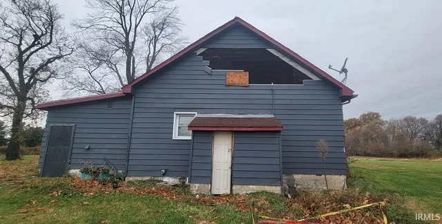 $42,400 | 9376 North 200th Road East, Farmersburg, IN 47850
