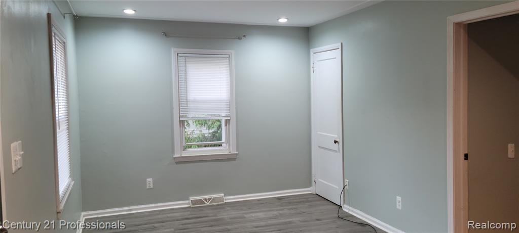 3225 Crooks Road Rochester Hills, MI 48309 - Photo 6 of 24 Gallery Image 6