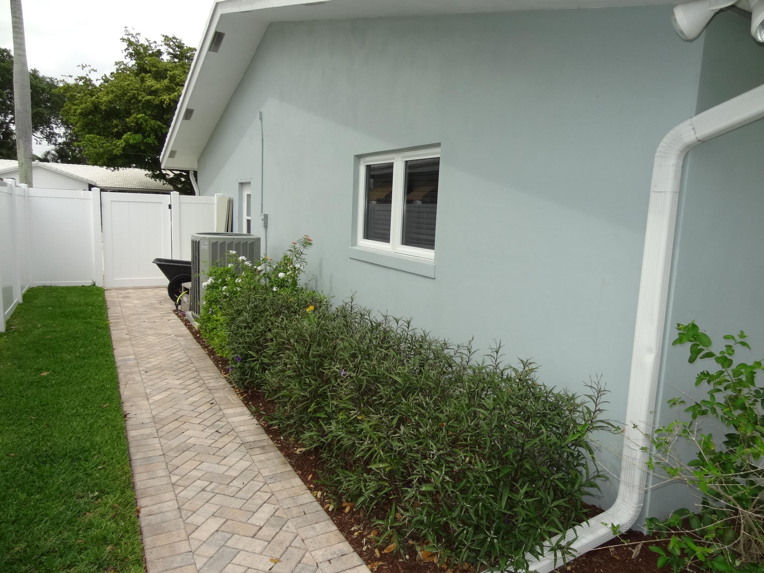1126 Southwest 12th Street Boca Raton, FL 33486 - Photo 14 of 53 DSC05271
