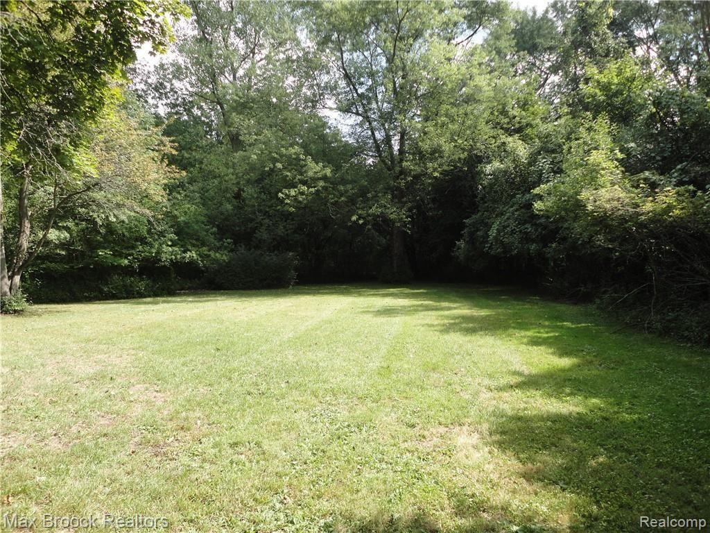 19625 Riverside Drive Beverly Hills, MI 48025 - Photo 5 of 20