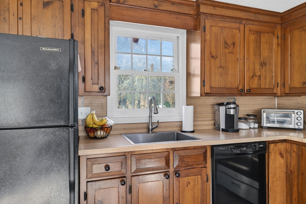 358 Marion Road Middleboro, MA 02346 - Photo 23 of 42 Gallery Image 23