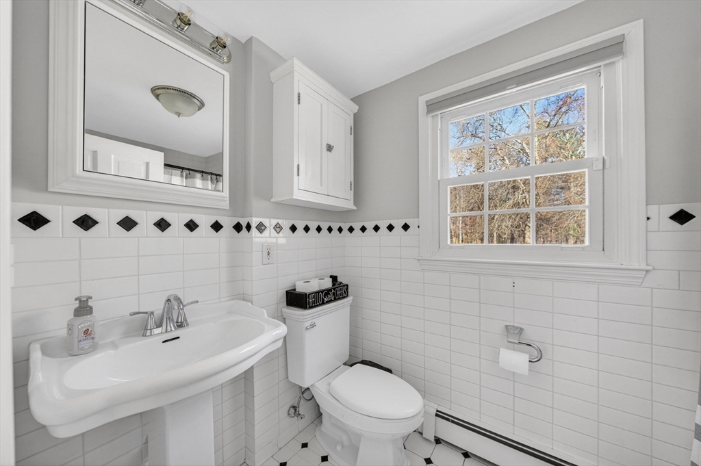 358 Marion Road Middleboro, MA 02346 - Photo 34 of 42 Gallery Image 34