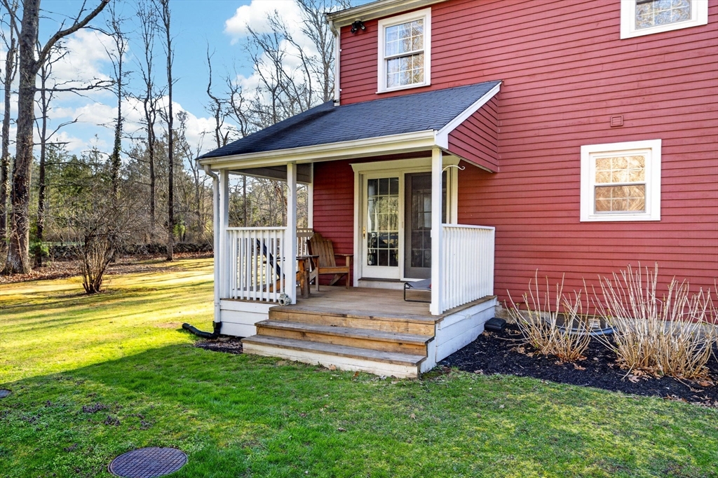 358 Marion Road Middleboro, MA 02346 - Photo 7 of 42 Gallery Image 7