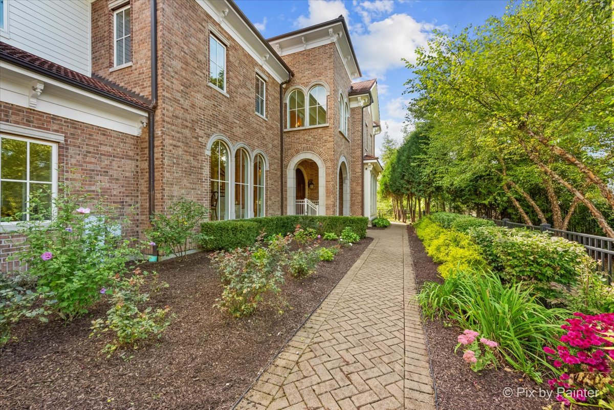 27 West Onwentsia Road Lake Forest, IL 60045 - Photo 5 of 73