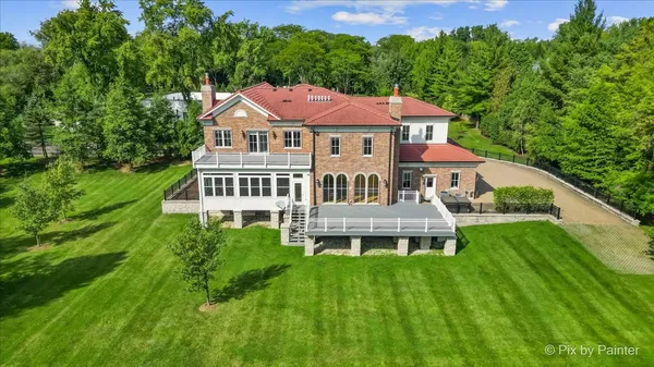 $2,750,000 | 27 West Onwentsia Road, Lake Forest, IL 60045