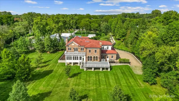 $2,750,000 | 27 West Onwentsia Road, Lake Forest, IL 60045
