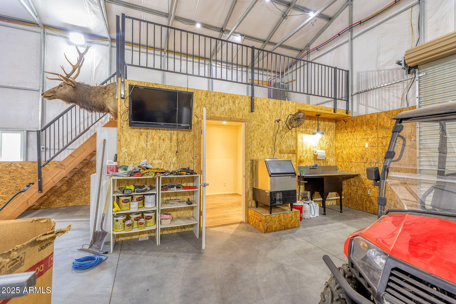 828 North Gun Creek Road Payson, AZ 85541 - Photo 41 of 57 a view of living room with furniture