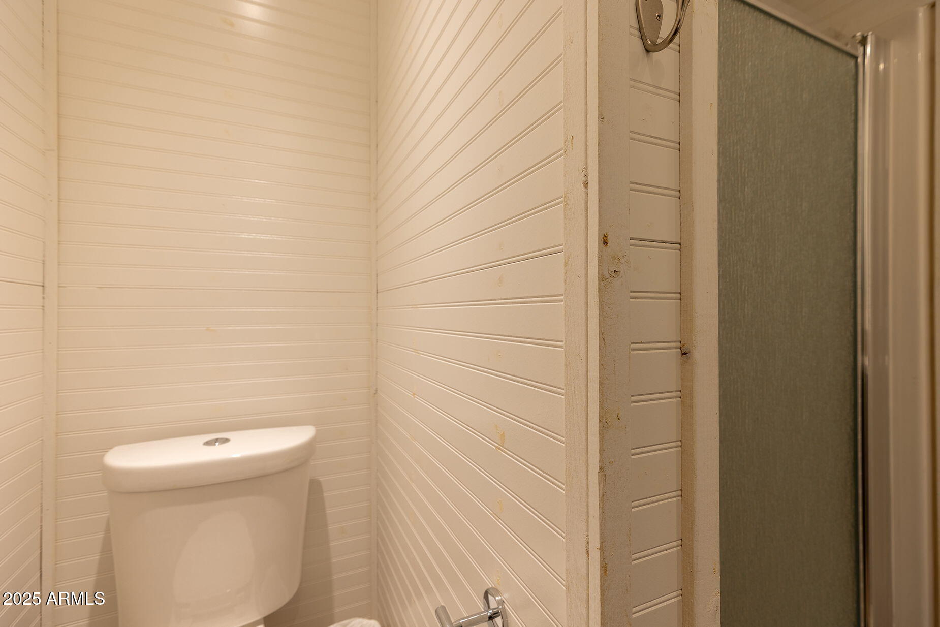 828 North Gun Creek Road Payson, AZ 85541 - Photo 43 of 57 a bathroom with a white toilet and a shower