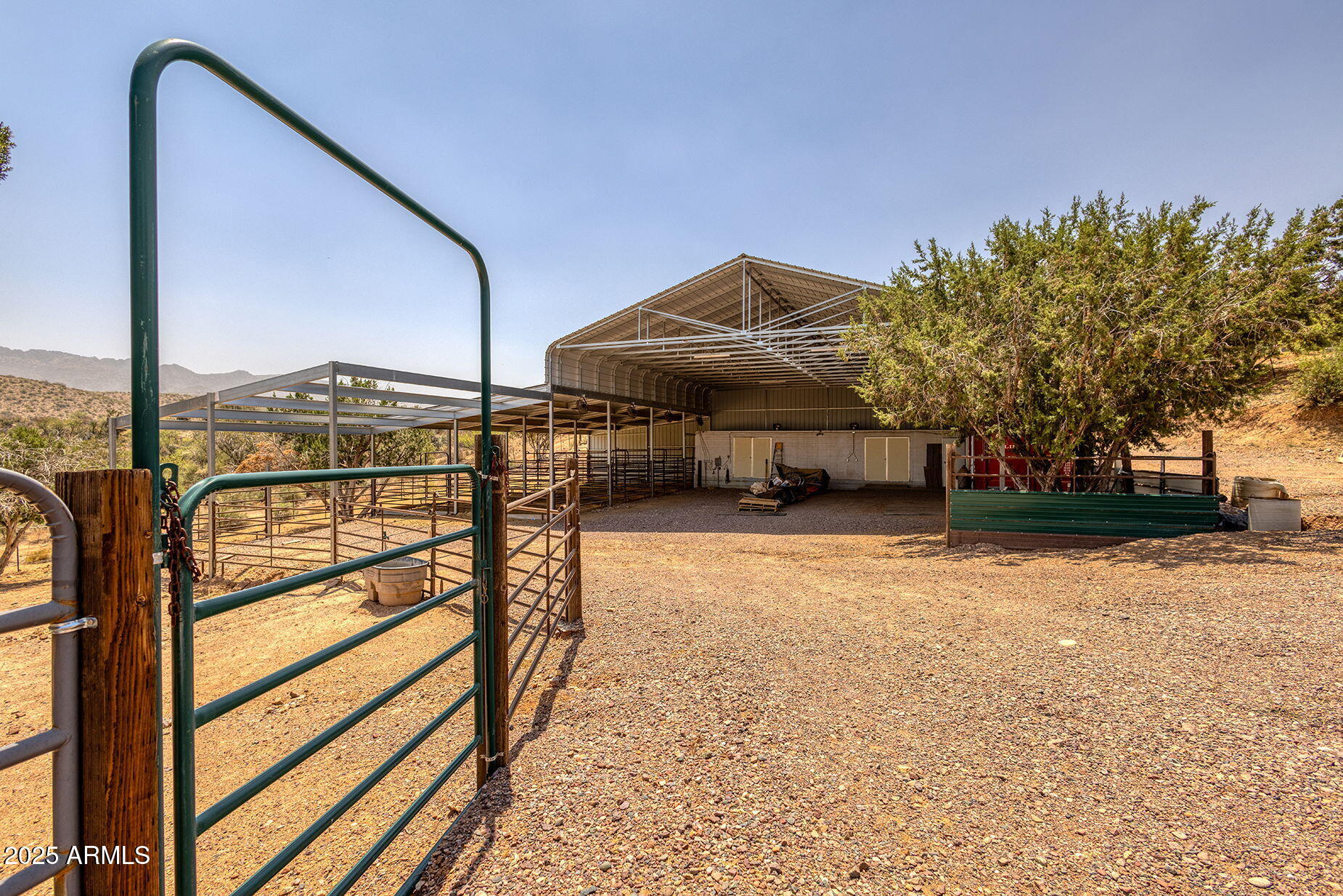 828 North Gun Creek Road Payson, AZ 85541 - Photo 46 of 57 a view of a terrace with chairs