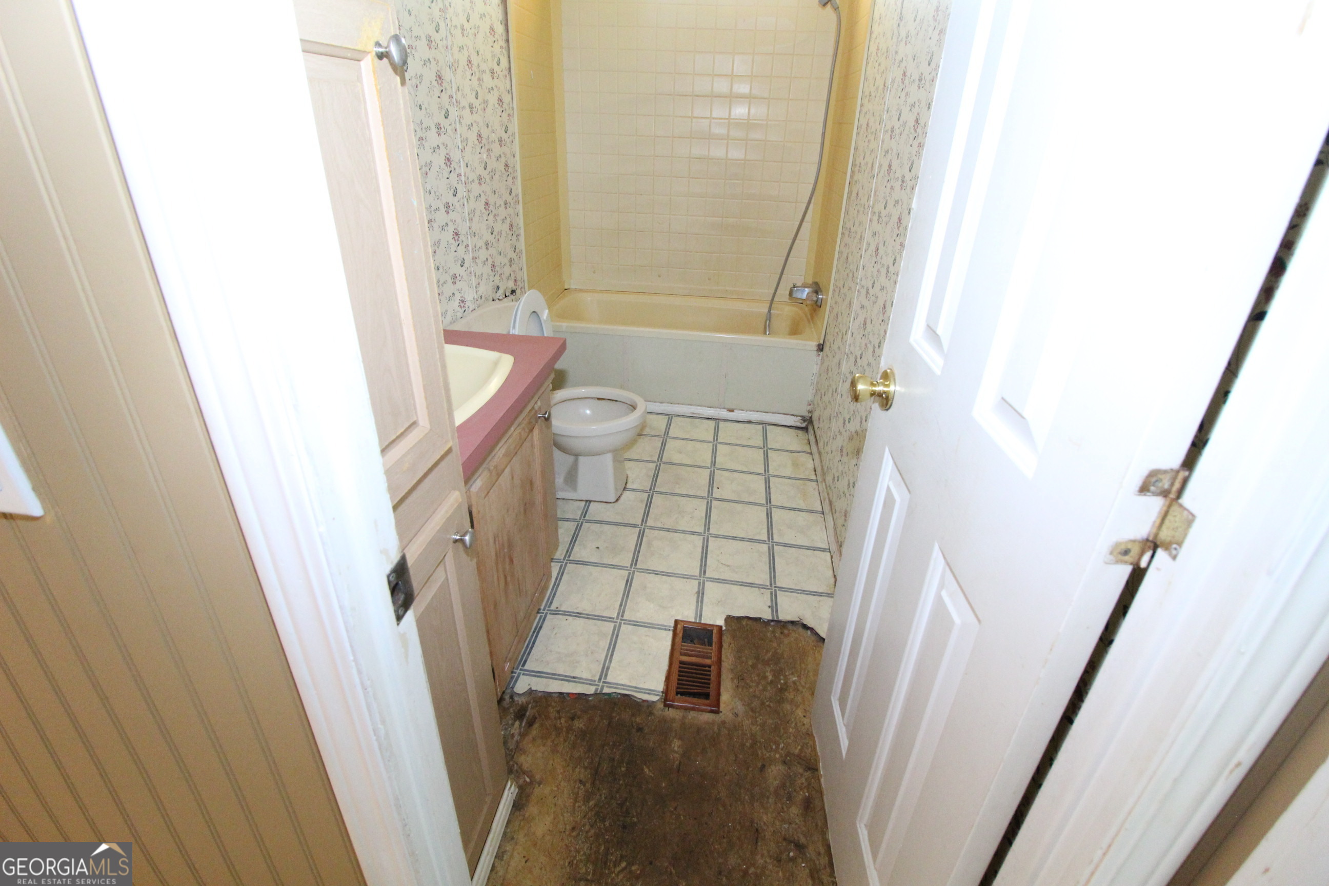 888 South Steel Bridge Road Eatonton, GA 31024 - Photo 40 of 54