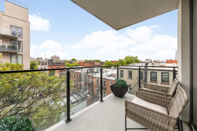 $1,775,000 | 684 Dean Street, Unit 2 | Prospect Heights