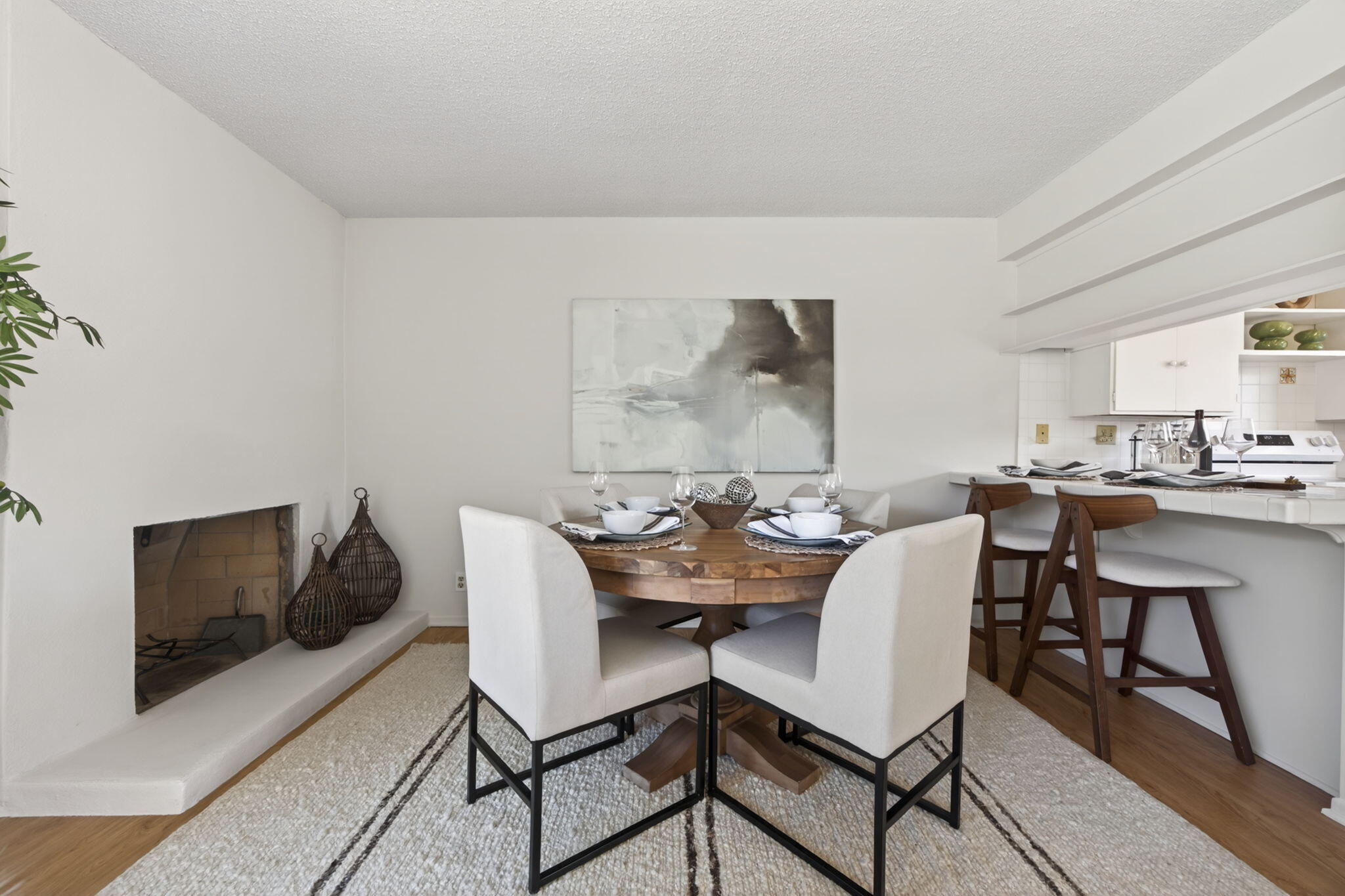 269 Moreton Bay Lane, Unit 2 Goleta, CA 93117 - Photo 10 of 49 13-web-or-mls-UpmarketMedia-268Mor-080