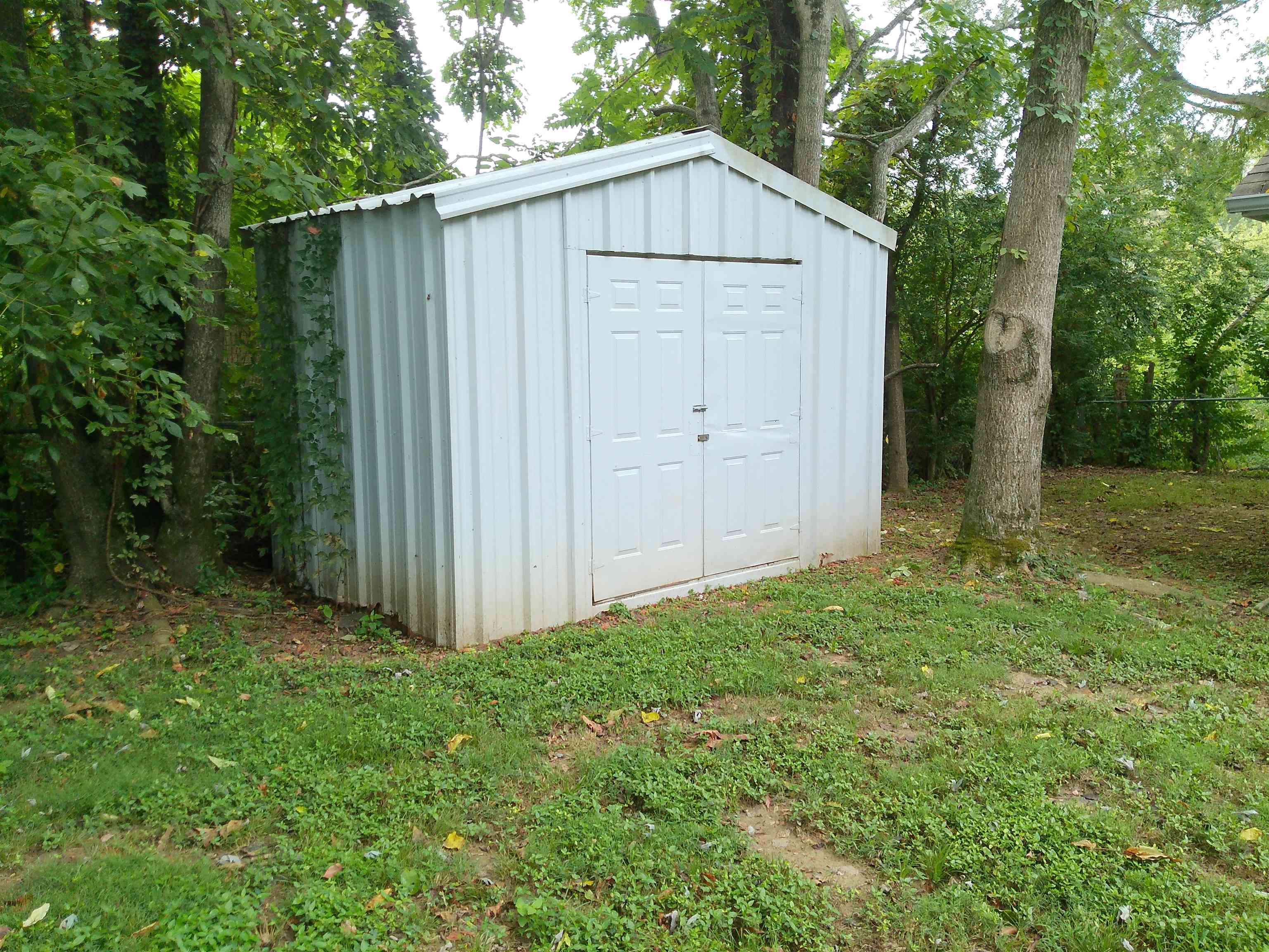 336 Pwr Loop Munford, TN 38058 - Photo 20 of 24 View of outbuilding