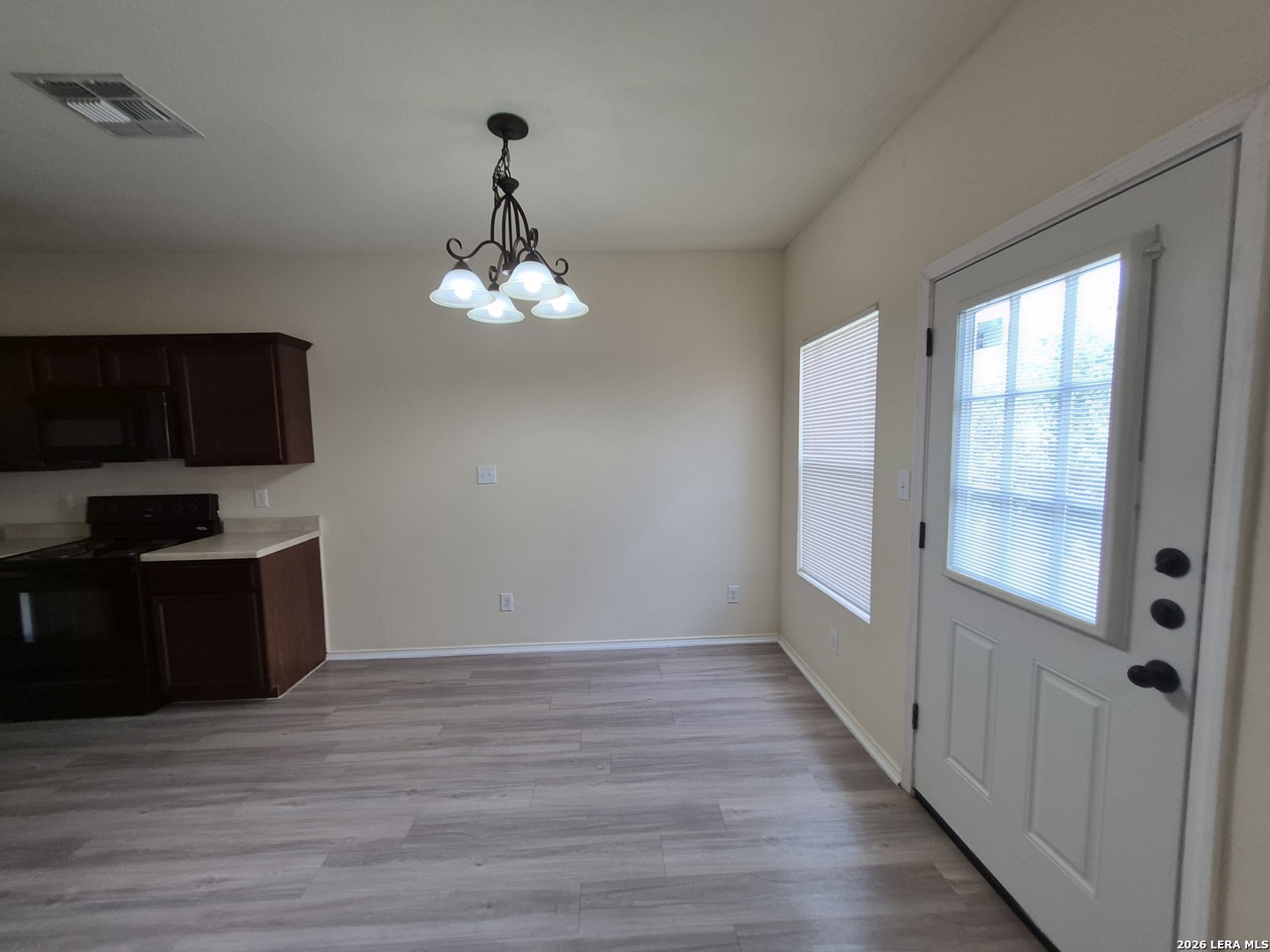 7208 Colina Way Converse, TX 78109 - Photo 8 of 28