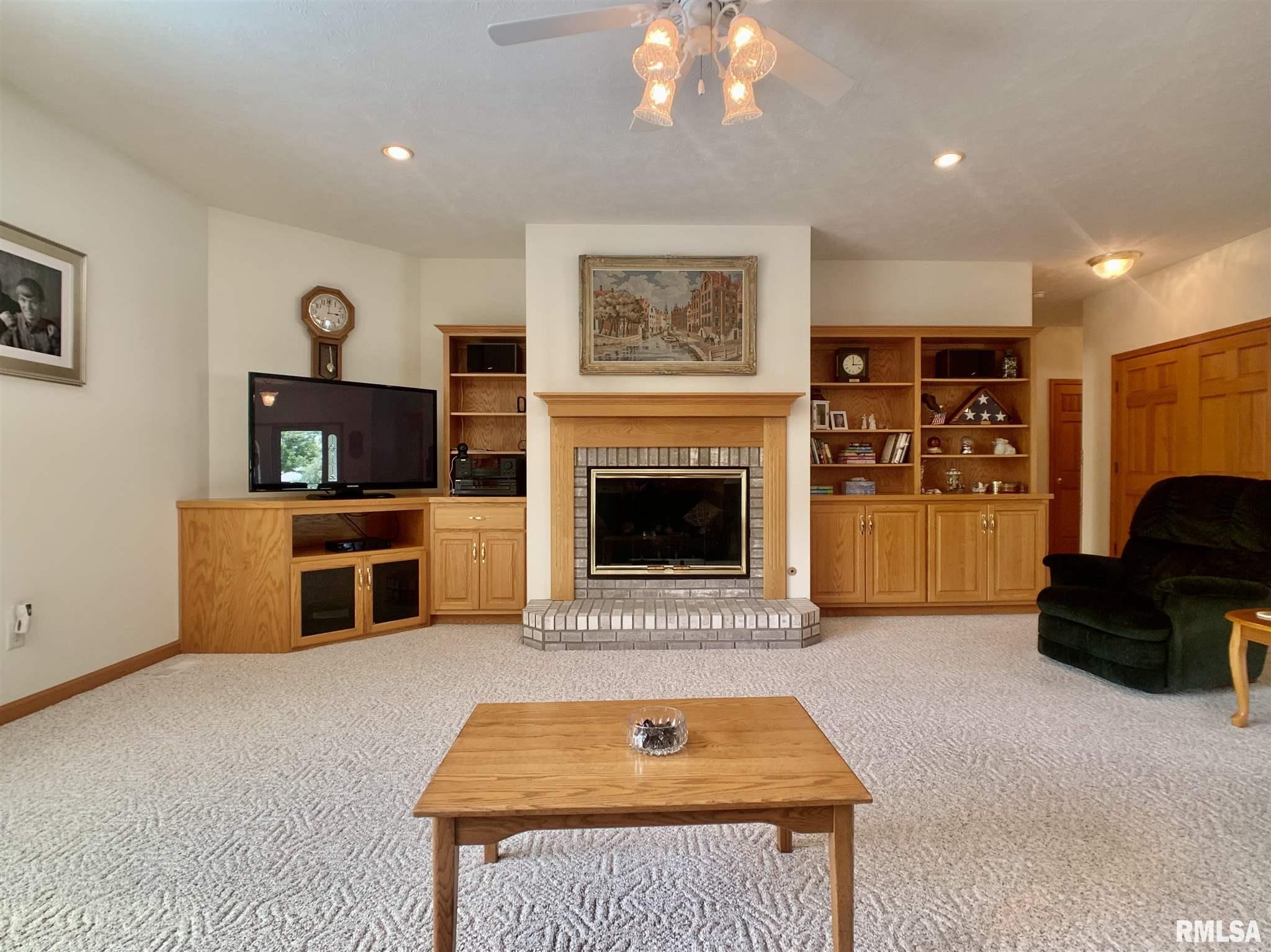 4 Timber Ridge Rochester, IL 62563 - Photo 10 of 40 Gallery Image 10