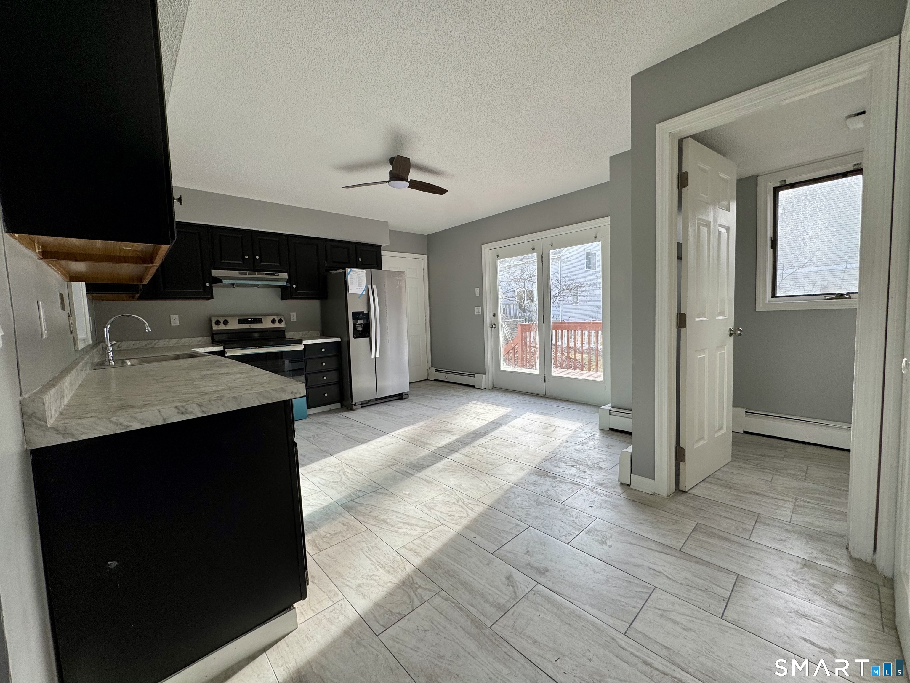 23 Katie Lane Waterbury, CT 06708 - Photo 4 of 13