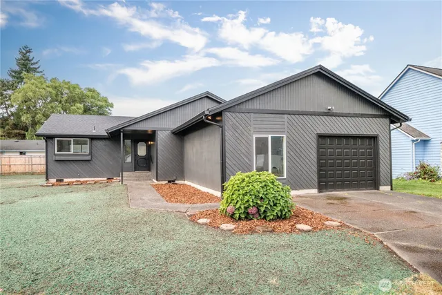 $419,900 | 2421 Hickory Avenue, Longview, WA 98632