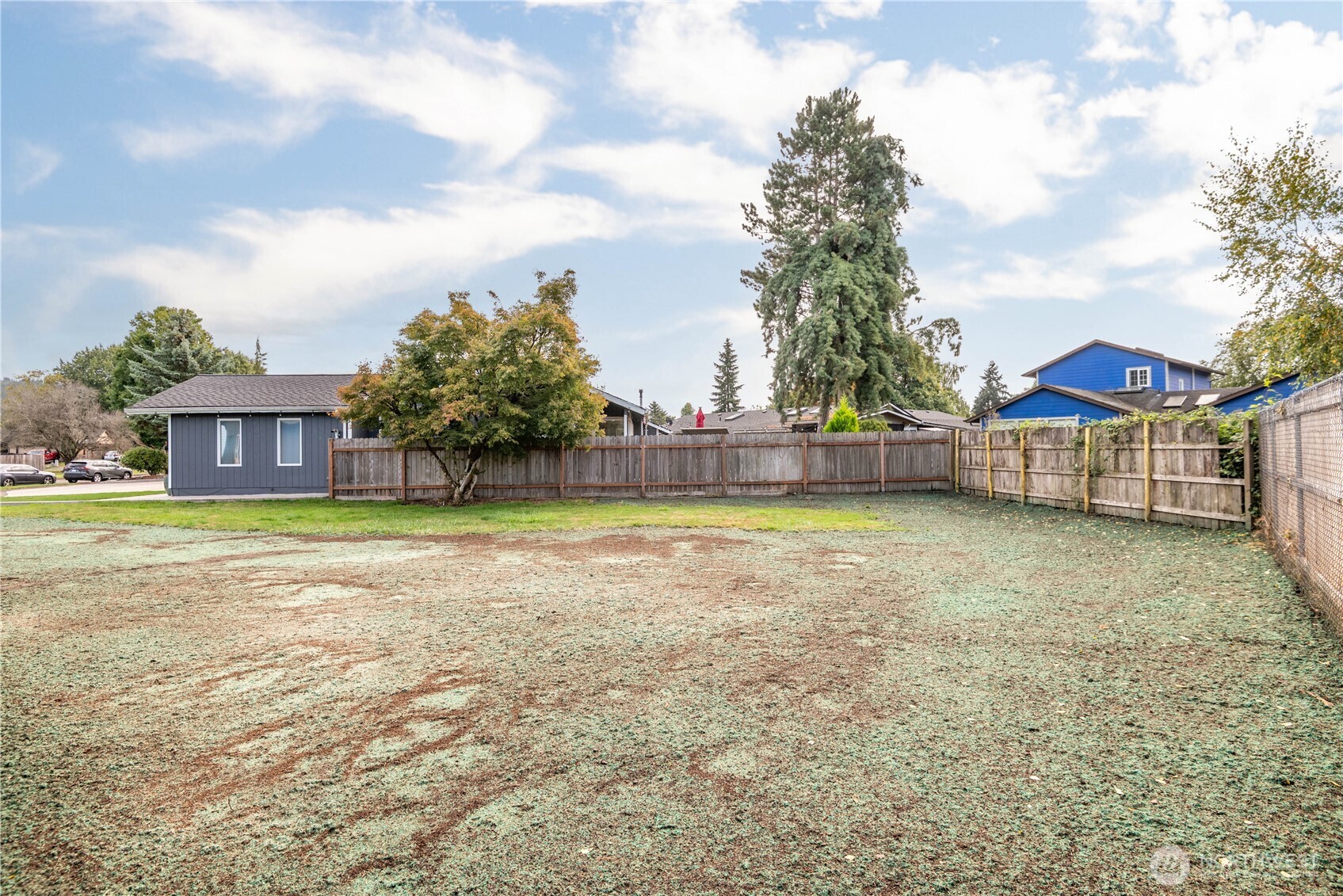 2421 Hickory Avenue Longview, WA 98632 - Photo 25 of 26 a front view of a house with a yard