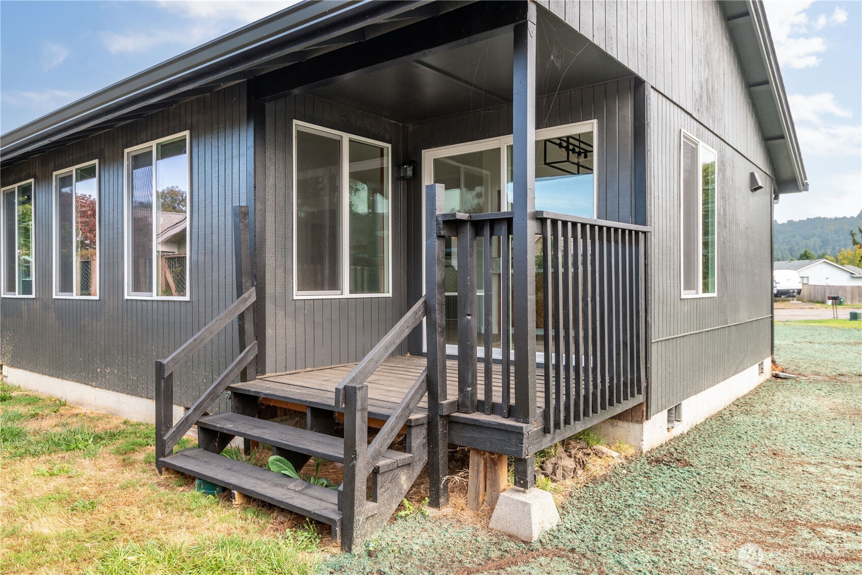 2421 Hickory Avenue Longview, WA 98632 - Photo 26 of 26 a view of outdoor space deck and deck