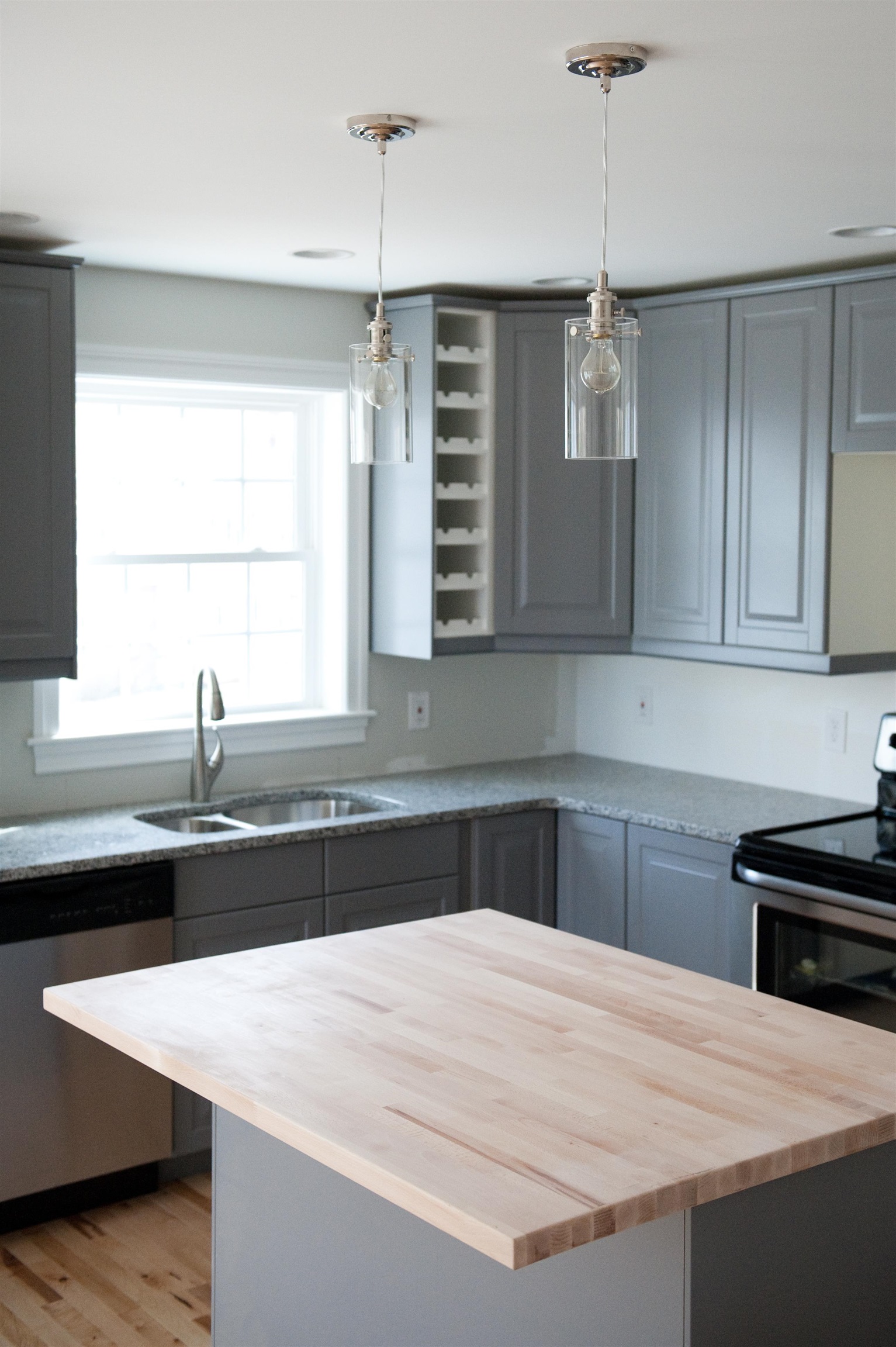 635 Hanover Street Manchester, NH 03104 - Photo 11 of 11