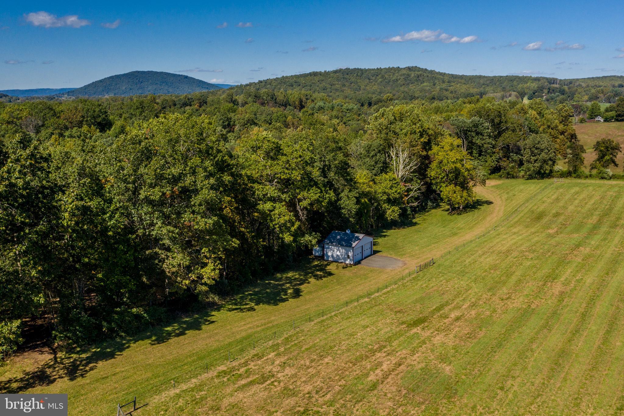 6217 Wilson Road Marshall, VA 20115 - Photo 22 of 38 Gallery Image 22