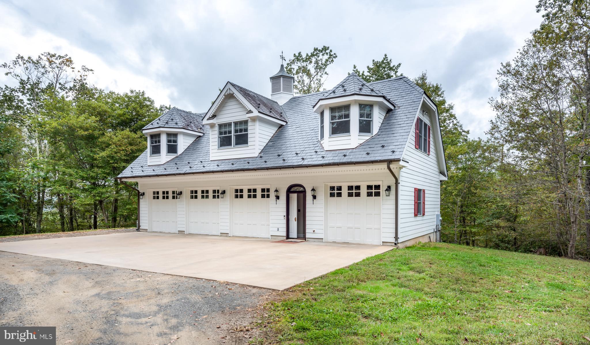 6217 Wilson Road Marshall, VA 20115 - Photo 4 of 38 Gallery Image 4