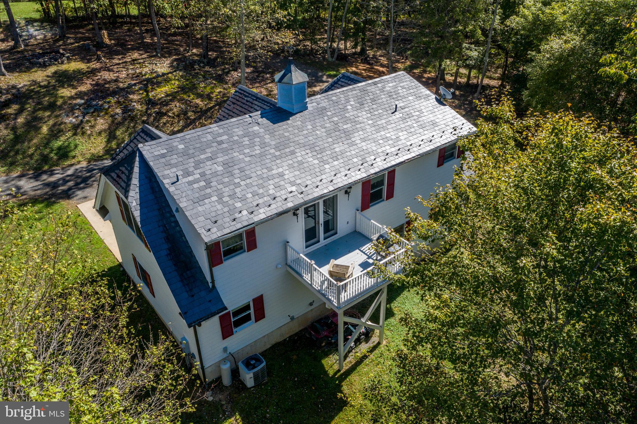 6217 Wilson Road Marshall, VA 20115 - Photo 6 of 38 Gallery Image 6