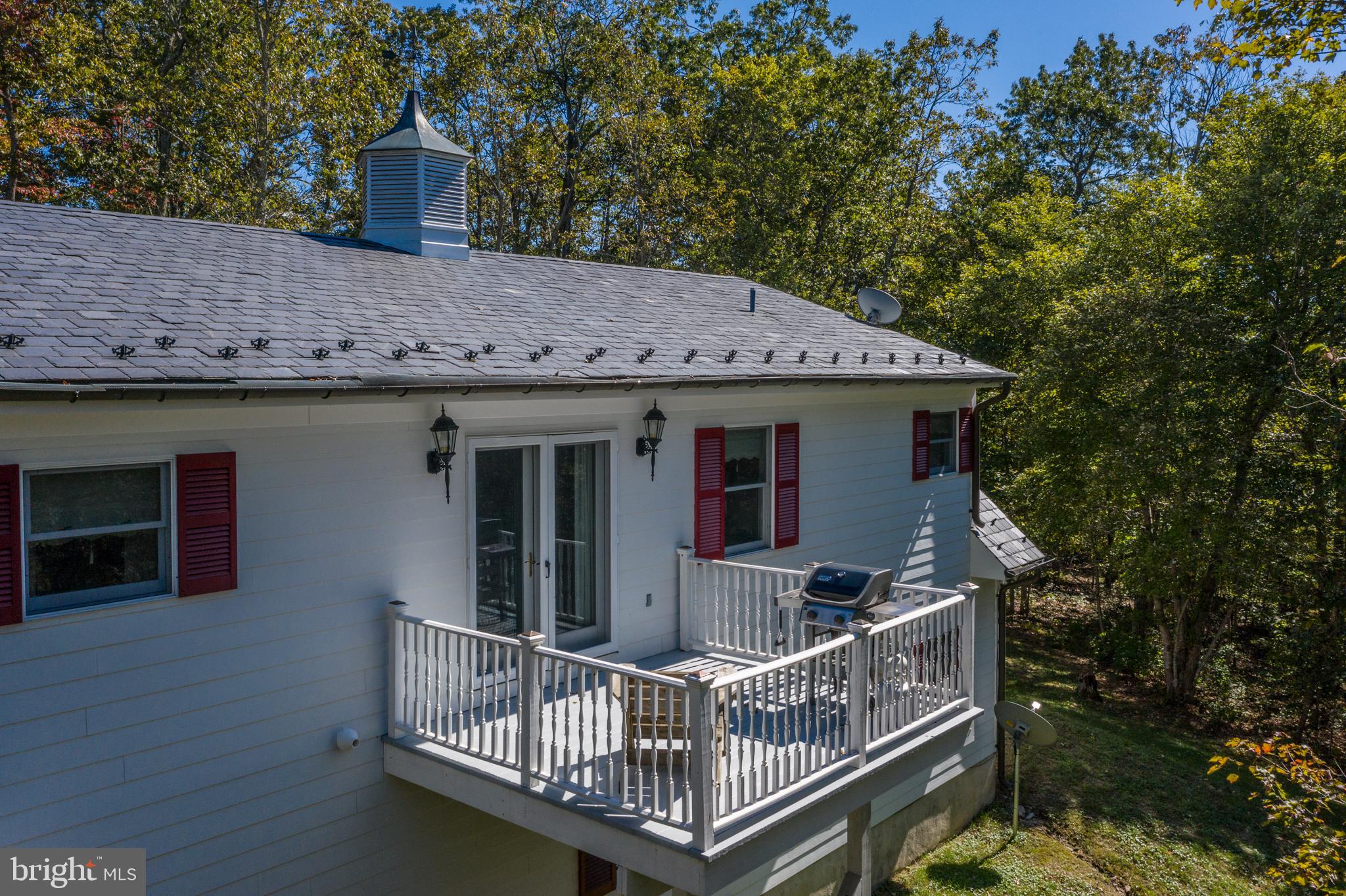 6217 Wilson Road Marshall, VA 20115 - Photo 7 of 38 10x12 Deck