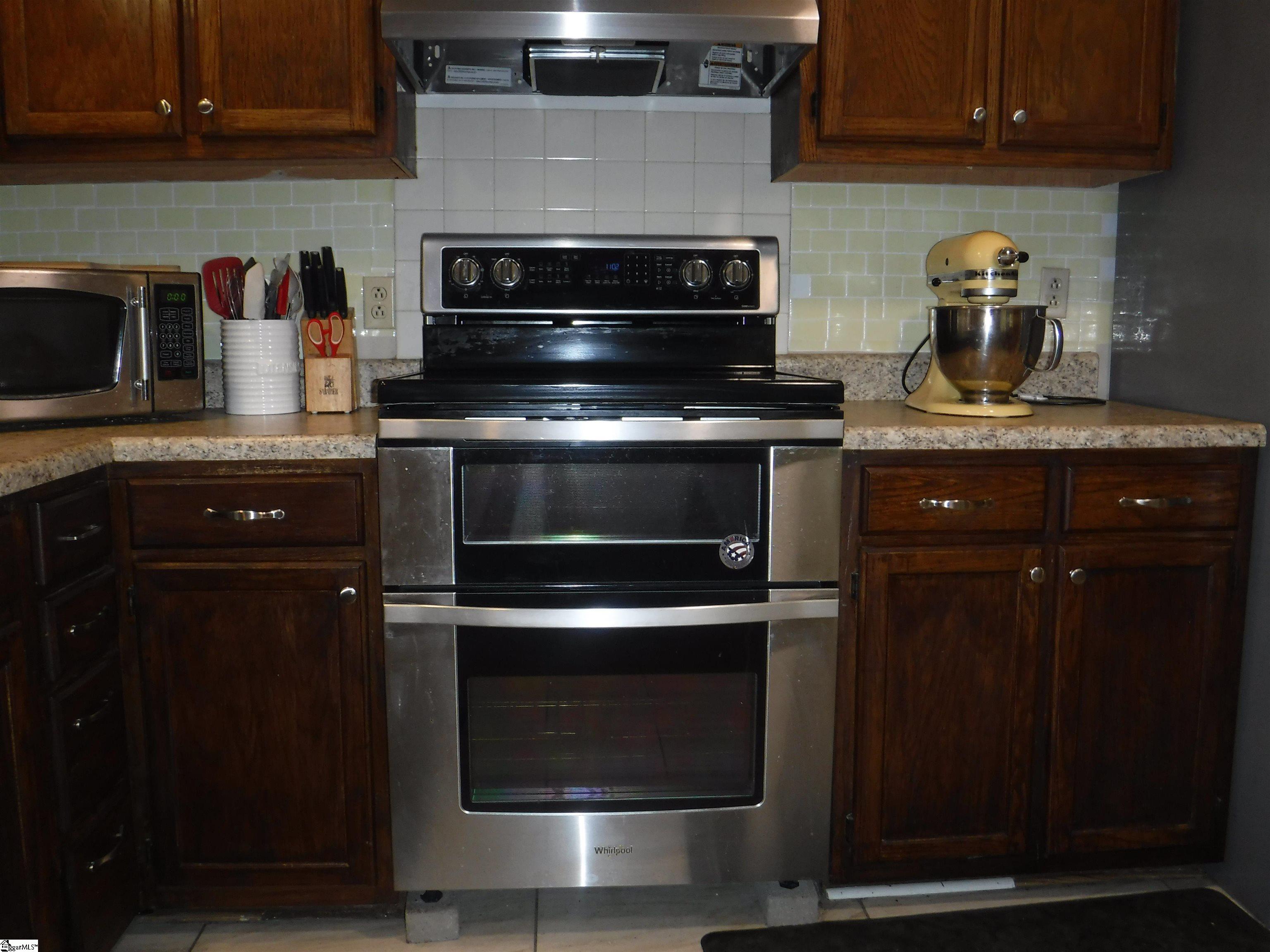 123 Gower Road Spartanburg, SC 29303 - Photo 8 of 28 Gallery Image 8