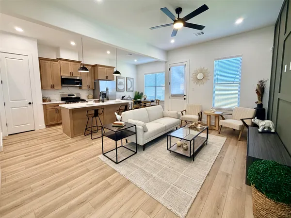 $2,395 | 5922 Cebra Street, Houston, TX 77091