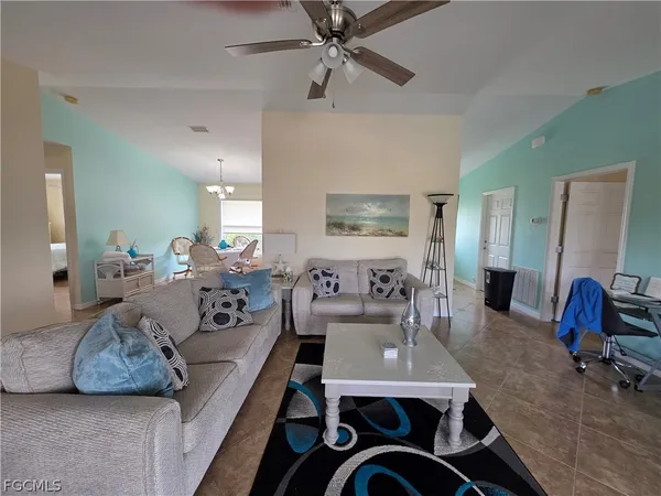 $2,200 | 3624 Southwest 1st Avenue, Cape Coral, FL 33914