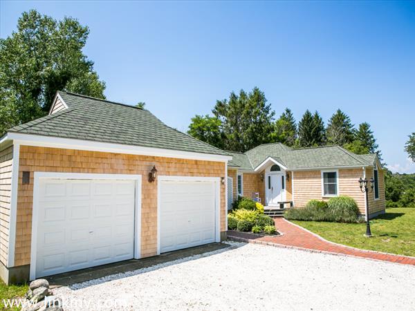 475 Barnes Road Oak Bluffs, MA 02557 - Photo 2 of 15 Gallery Image 2