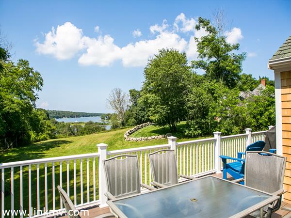 475 Barnes Road Oak Bluffs, MA 02557 - Photo 6 of 15 Gallery Image 6