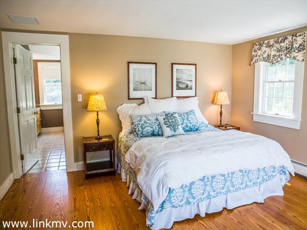 475 Barnes Road Oak Bluffs, MA 02557 - Photo 7 of 15 Gallery Image 7