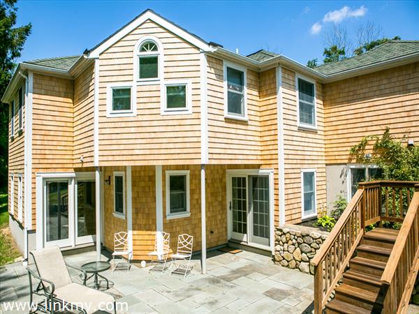 475 Barnes Road Oak Bluffs, MA 02557 - Photo 9 of 15 Gallery Image 9
