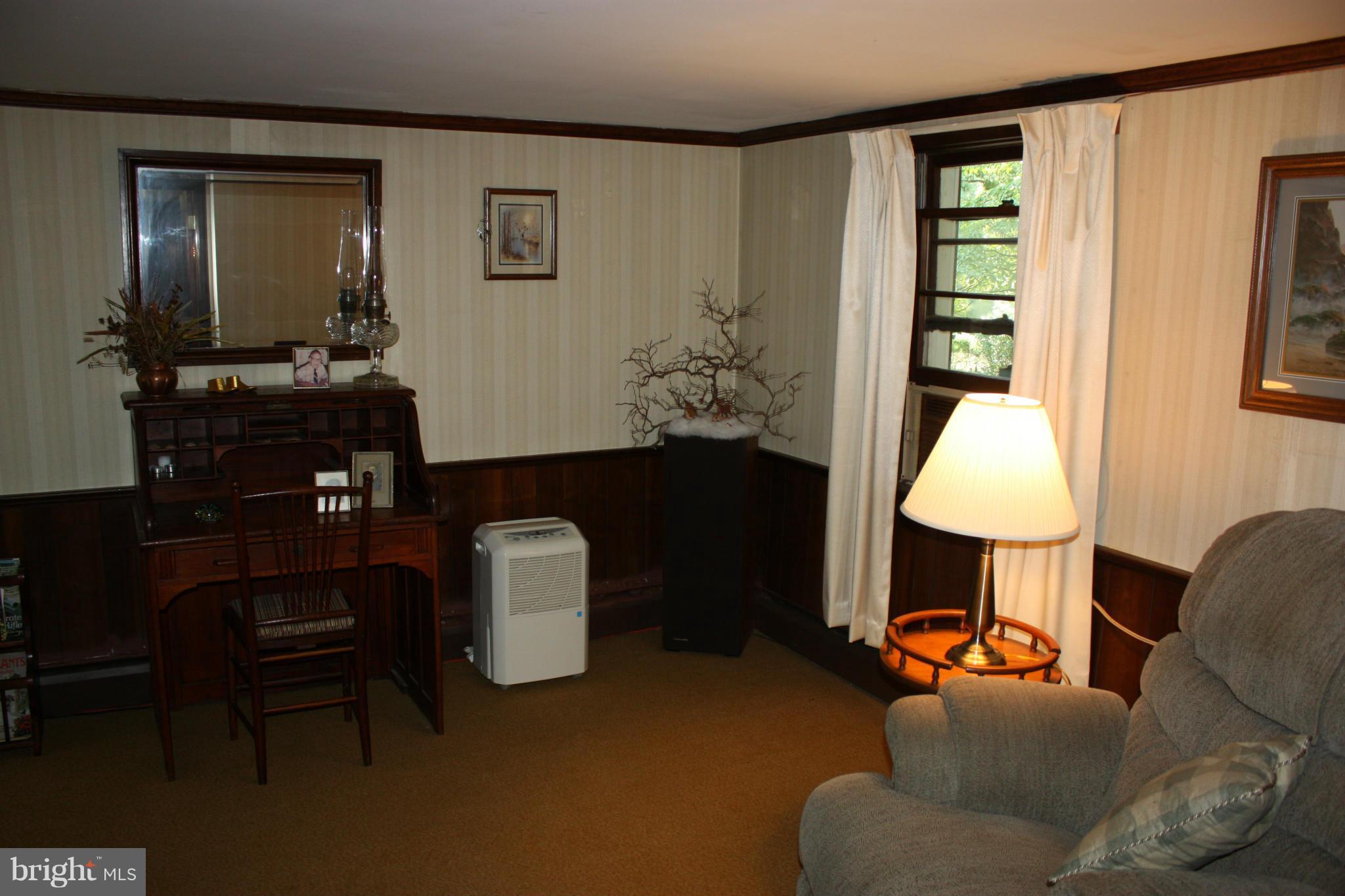 9020 Double Hills Road Denton, MD 21629 - Photo 13 of 30 Family Room