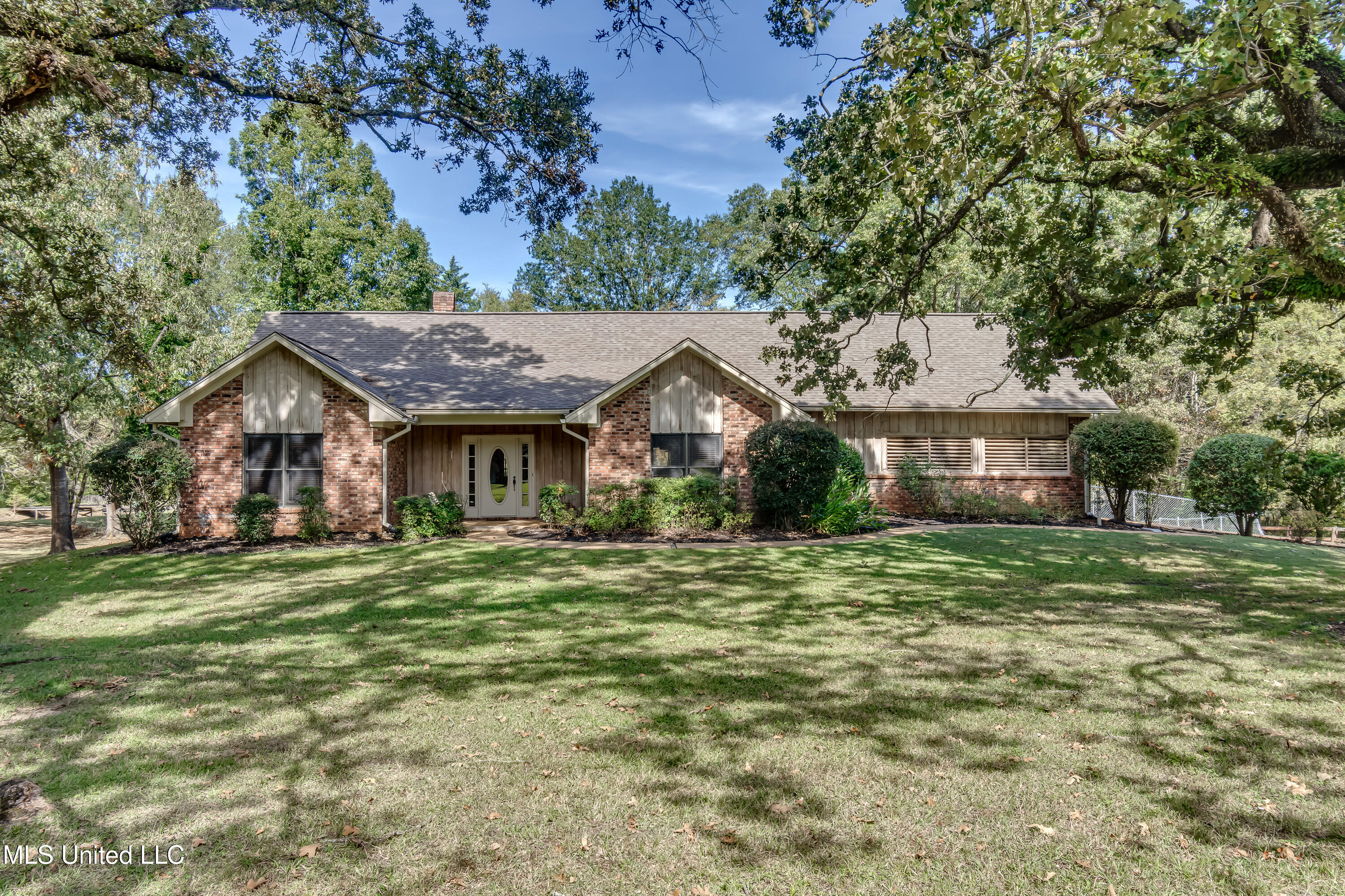 144 Red Fox Lane Madison, MS 39110 - Photo 2 of 45 144 Red Fox Ln-10 - Copy - Copy - Copy