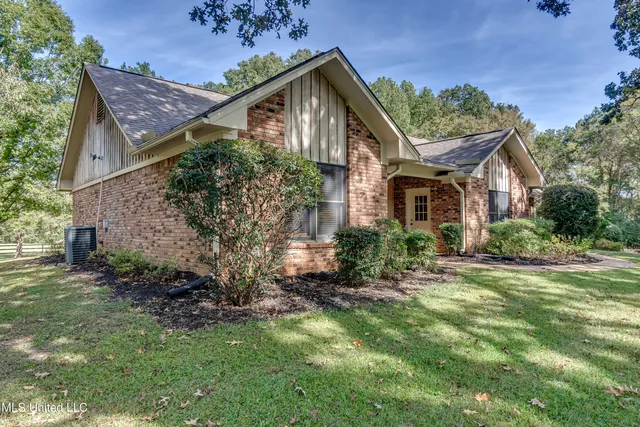 $725,000 | 144 Red Fox Lane, Madison, MS 39110