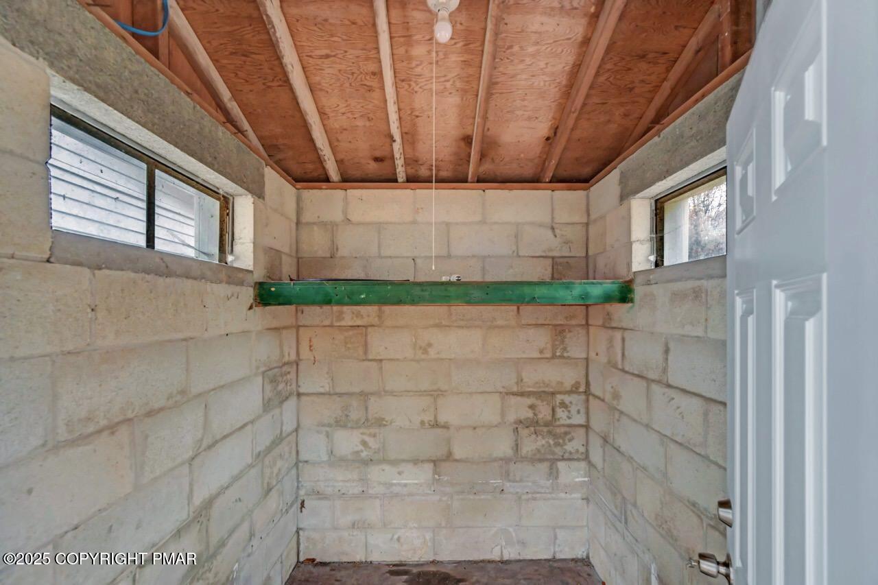 752 Toll Road Effort, PA 18330 - Photo 86 of 101 a bathroom with a shower