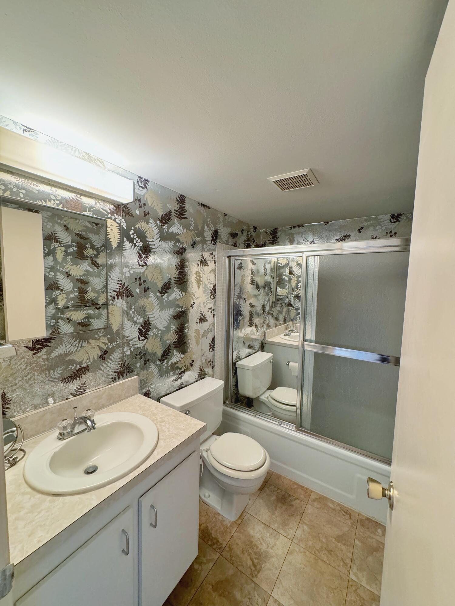 854 Southwest 9th St Circle, Unit 203 Boca Raton, FL 33486 - Photo 14 of 22 Second Bathroom