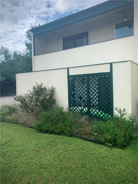 6718 Silvermine Drive, Unit 702 Austin, TX 78736 - Photo 2 of 19 a view of a garden
