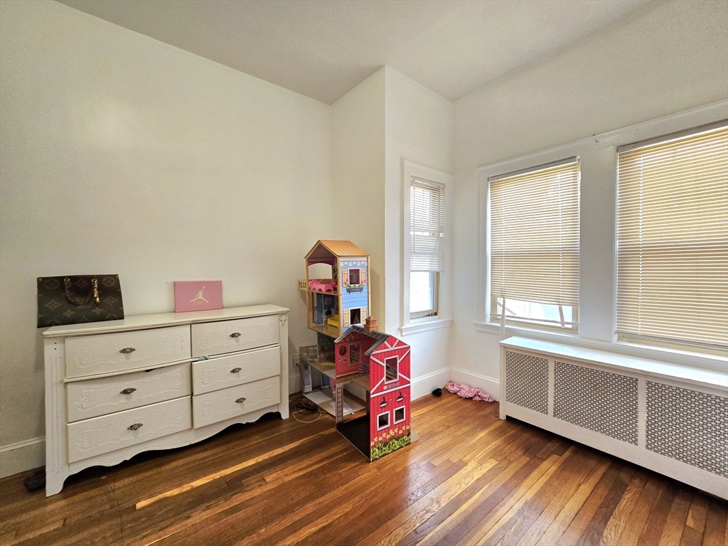 14 Harding Avenue Everett, MA 02149 - Photo 16 of 40