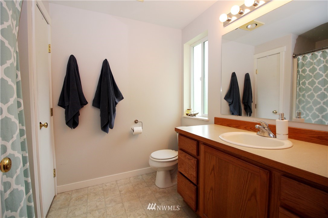 617 Oppelt Road, Unit B Chehalis, WA 98532 - Photo 11 of 18