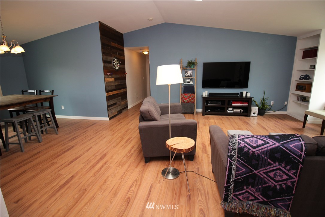 617 Oppelt Road, Unit B Chehalis, WA 98532 - Photo 4 of 18