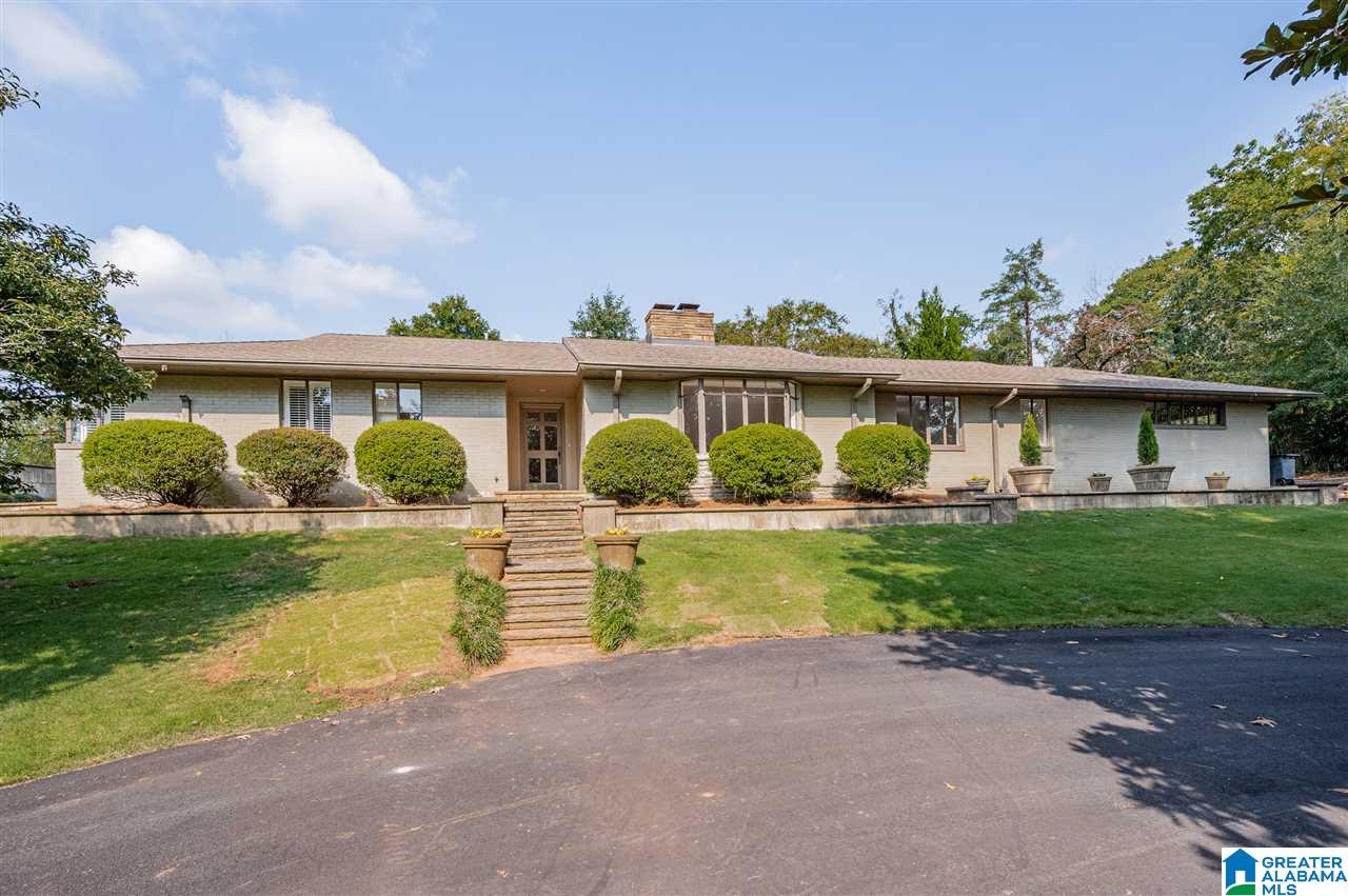 2716 Woodridge Road Birmingham, AL 35223 - Photo 1 of 37