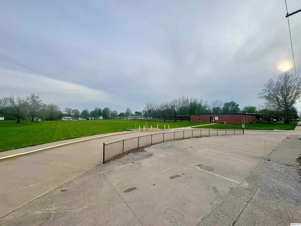 $269,000 | 111 West College Street, Shelbina, MO 63468