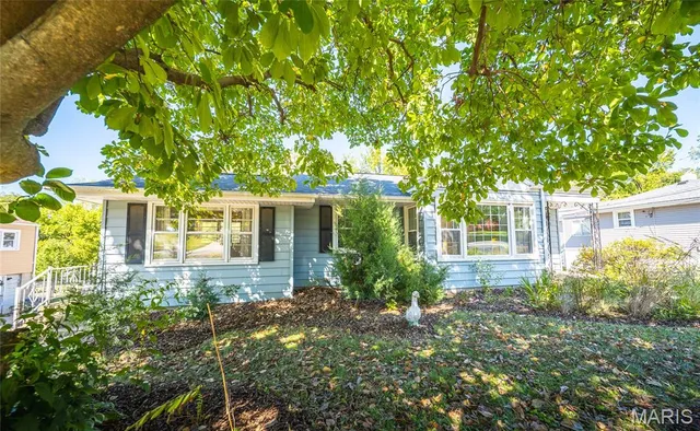 $165,000 | 9911 Dennison Avenue, Overland, MO 63114