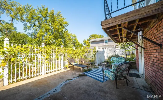 $165,000 | 9911 Dennison Avenue, Overland, MO 63114