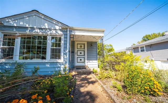 $165,000 | 9911 Dennison Avenue, Overland, MO 63114